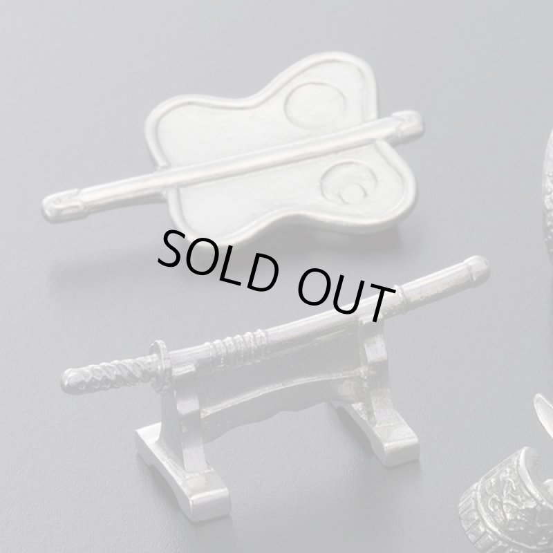 画像4: 高岡銅器・武者揃え「箸置き5種」(伝統工芸品 富山県高岡銅器 銅製箸置き 日本製 ギフト 5,000円台の贈答品 おすすめ食器小物) (4)