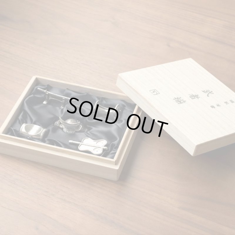 画像6: 高岡銅器・武者揃え「箸置き5種」(伝統工芸品 富山県高岡銅器 銅製箸置き 日本製 ギフト 5,000円台の贈答品 おすすめ食器小物) (6)