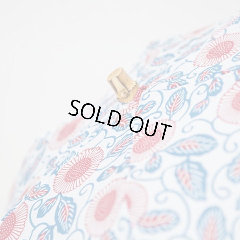 画像2: 和モダン「紅型花柄三つ折傘」 (2)