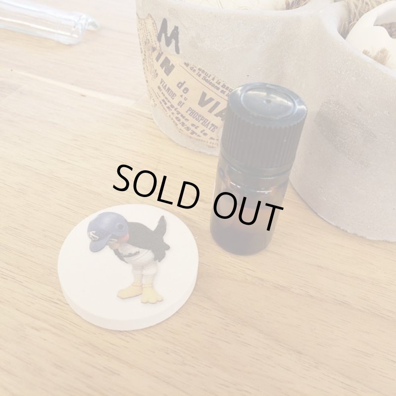 画像3: 東京ヤクルトスワローズマスコットキャラクター「つば九郎卵の除湿ストーン3種セット」  (3)