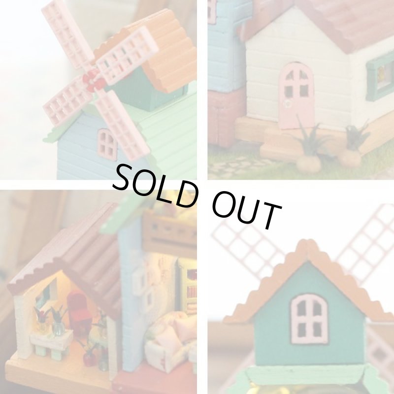 画像5: ガラスボールの中のミニチュアハウス「風車ハウス」[デザインフック付] (5)