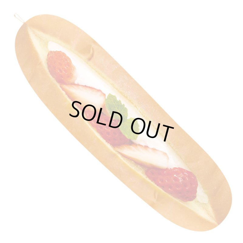 画像2: まるでパンみたいなBIGスリーピングピロー (いちごコッペ) (2)