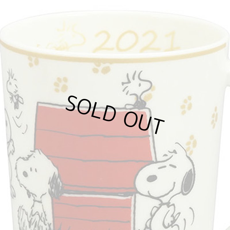 画像4: スヌーピー2021イヤーズマグお得な2個セット (4)