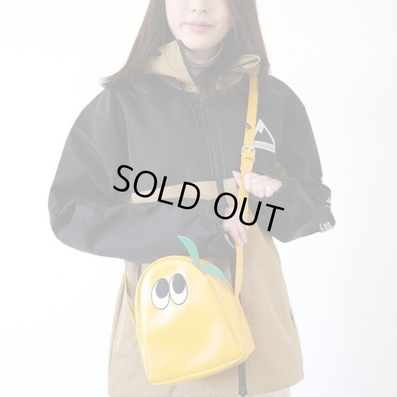 画像5: ゆるキャン△なでしこのショルダーバッグ(おにぎり型ポーチ) (5)