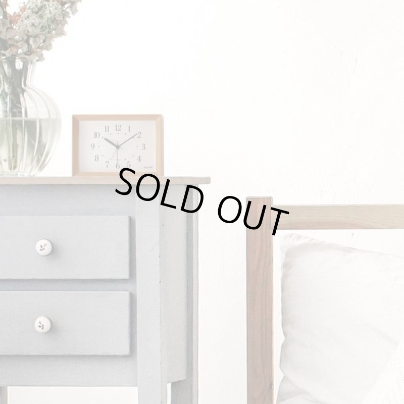 画像2: A6サイズの掛置兼用アラーム木枠時計 (2)