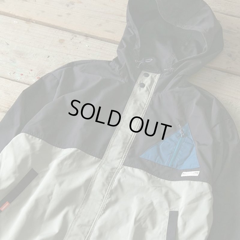 画像8: ゆるキャン△WILDERNESS EXPERIENCEコラボパッカブルマウンテンパーカー (8)