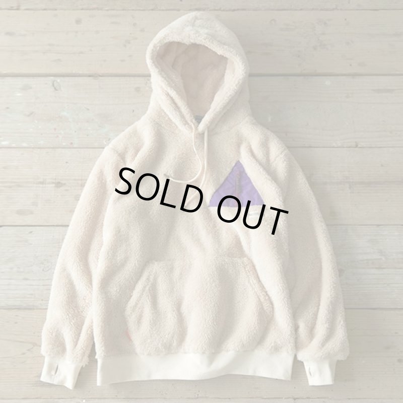 画像11: ゆるキャン△WILDERNESS EXPERIENCEコラボテントポケットボアパーカー (11)