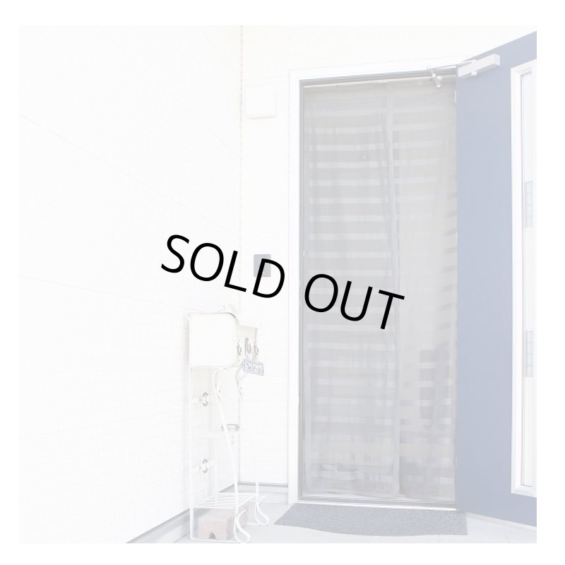 画像7: 風が通る!家の中が見えない!掛けるだけの玄関虫よけのれん (7)