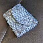 画像2: パイソンレザー二つ折り財布 (2)