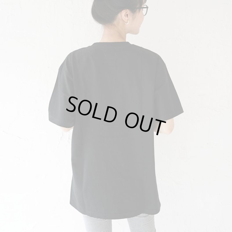 画像5: ゆるキャン△なでしこファイヤーTシャツ  (5)