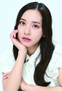 岡田紗佳 直筆サイン入り カレンダー 2025 ×4本 - メルカリ