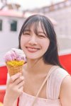 画像2: 河田陽菜写真集「テイクオフ」 (2)