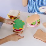 画像4: Melissa＆Doug（メリッサ＆ダグ）幼児玩具「フェルトサンドウィッチセット」  (4)