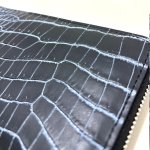 画像4: 送料無料！目地染めクロコダイル本革ラウンドジップウォレット (4)