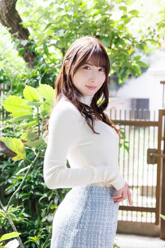 画像2: 百合川サシャ写真集「チェートヴィルチ」 (2)