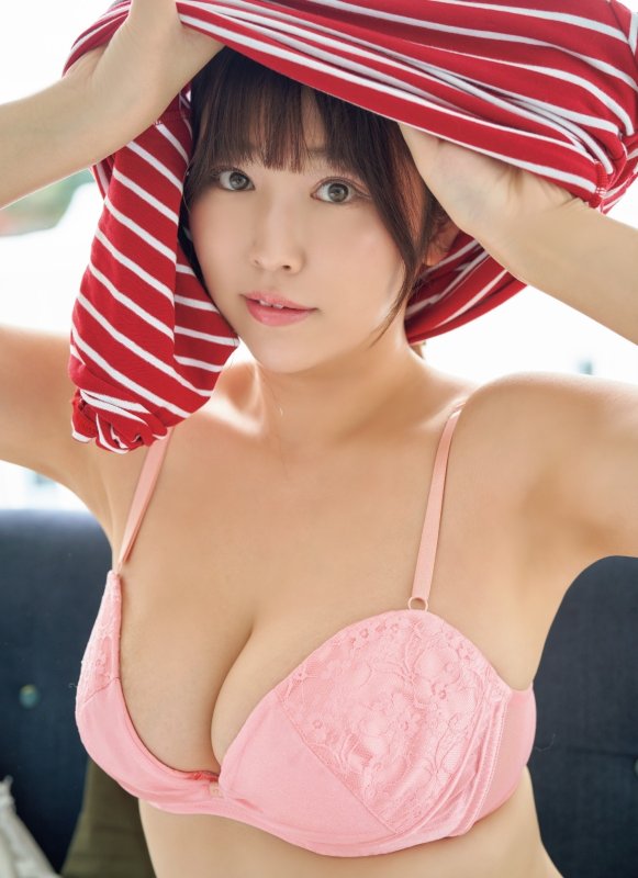 画像6: 松本菜奈実写真集「輝跡」 (6)