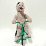 画像11: とぼけ顔のシロとグレ おさんぽUMAさん三輪車で今日も出発！ (11)