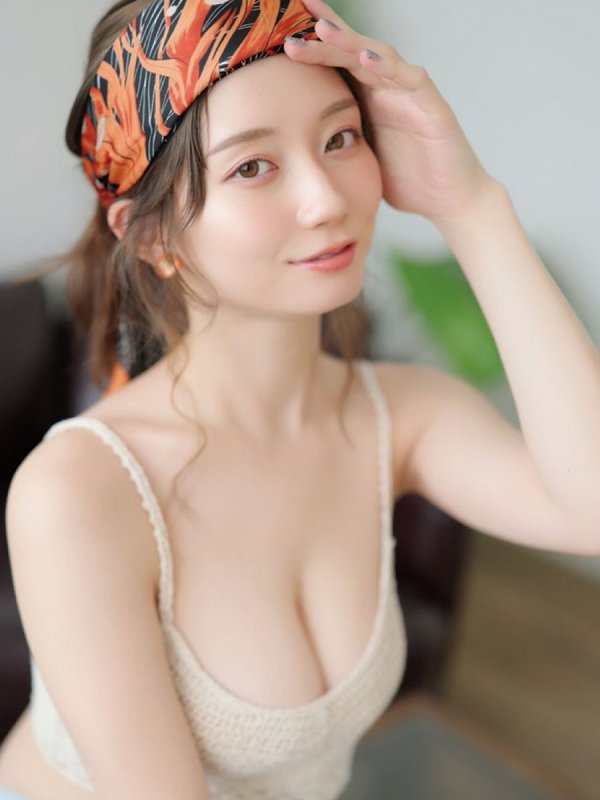画像1: 2027年SY瀬戸環奈カレンダー (1)