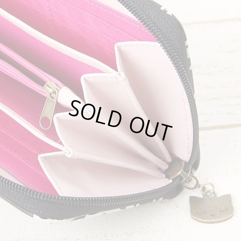 画像2: ぎゅうぎゅうプーちゃんラウンドジップウォレット(ロングウォレット,ファスナー財布,芸能人愛用,ラウンドジップ長財布) (2)