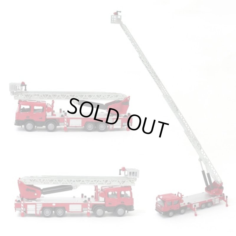 画像2: ダイキャスト重機「はしご消防車」 (合金製,ミニカー,建設車,はたらく車,1:50,はしご車,レッド,玩具,インテリア,オブジェ) (2)