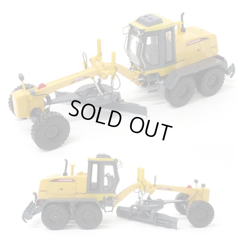 画像2: ダイキャスト重機「モーターグレーダー」 (合金製,ミニカー,建設車,はたらく車,1:35,イエロー,玩具,インテリア,オブジェ) (2)