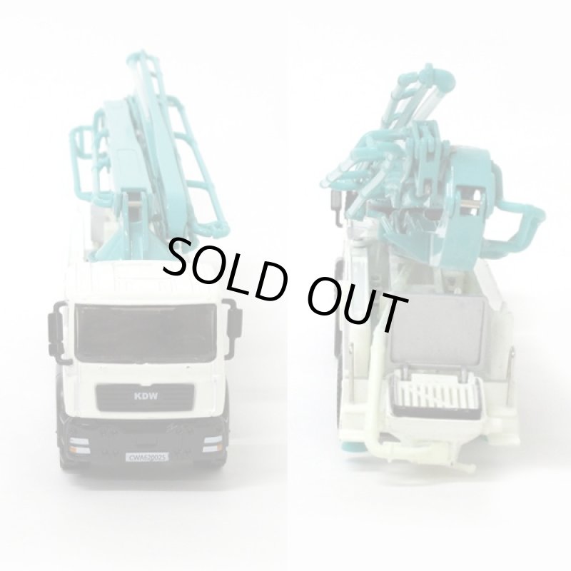 画像3: 送料無料ダイキャスト重機「コンクリートポンプ車」 (合金製,ミニカー,建設車,はたらく車,重機,1:50,ホワイト,玩具,インテリア,オブジェ) (3)