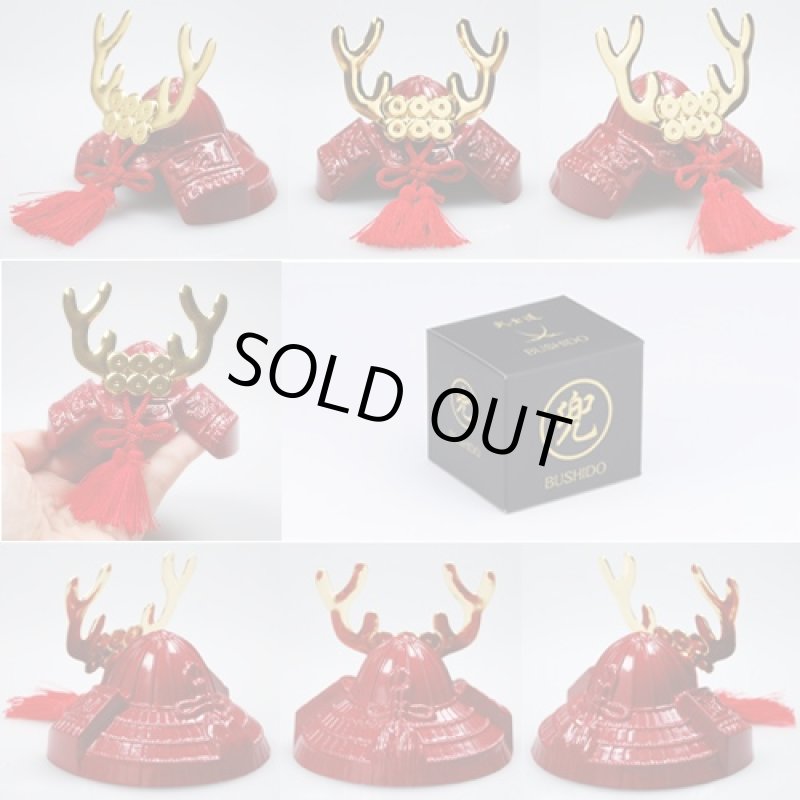 画像4: BUSHIDO兜 真田幸村公(インテリア/五月人形/日本土産/武将兜/ミニサイズ/六文銭） (4)