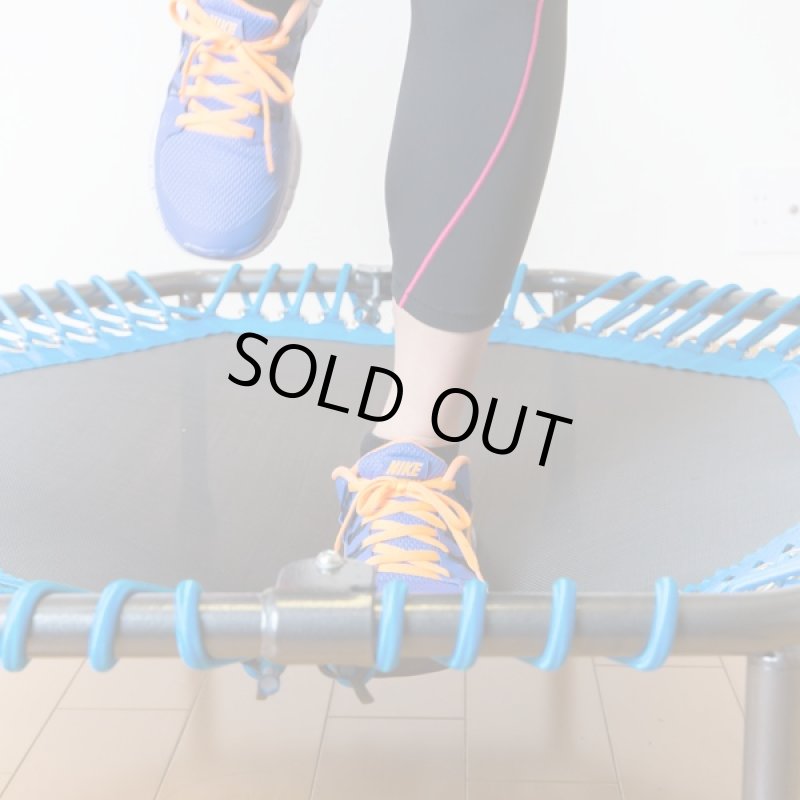 画像2: 送料無料サポートハンドル付 8脚式ジャンピングトランポリン (ジャンプ,フィットネス,エクササイズ,体幹,跳躍,静音,折り畳み式) (2)