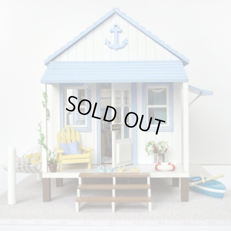 画像2: ミニチュアハンドメイドハウス「海沿いの別荘」(ドールハウス,手作り,組み立て,インテリア,LEDライト,オルゴール,模型) (2)