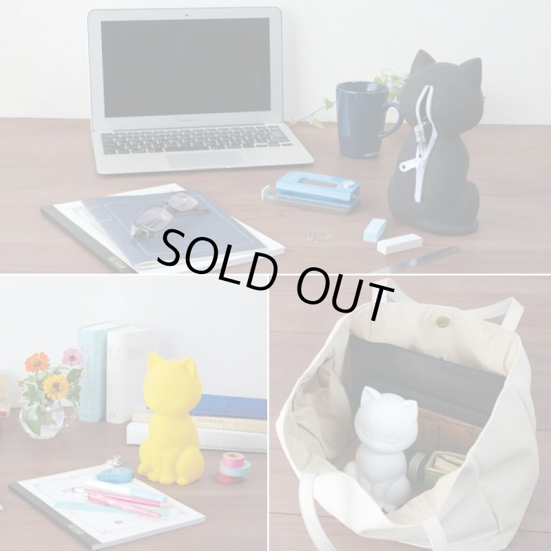 画像4: ぷにゅぷにゅ!にゃんこのシリコンポーチ (ネコ,猫,インテリア,女子,プレゼン,ト,ギフト,コスメポーチ,お菓子入れ,ペン立て) (4)