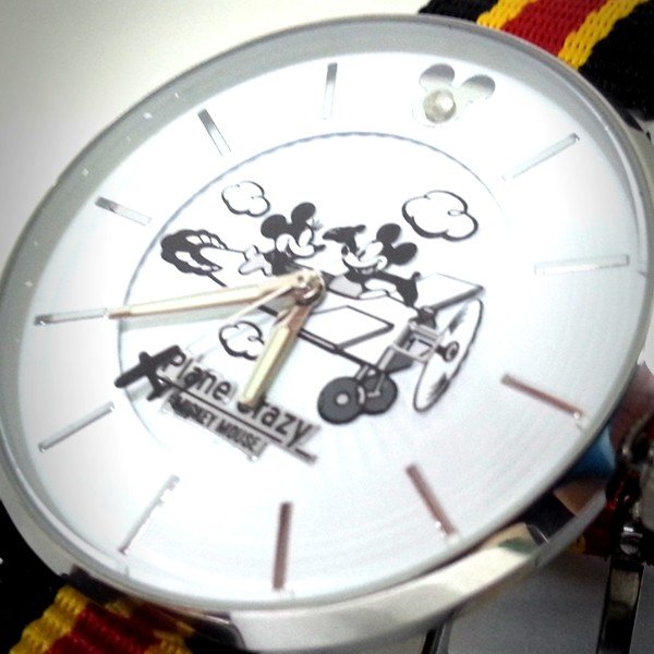 Disneyミッキーマウス88周年アニバーサリーウォッチ「Plane Crazy」(ディズニー,腕時計,チャーム付属,豪華BOX,世界限定)
