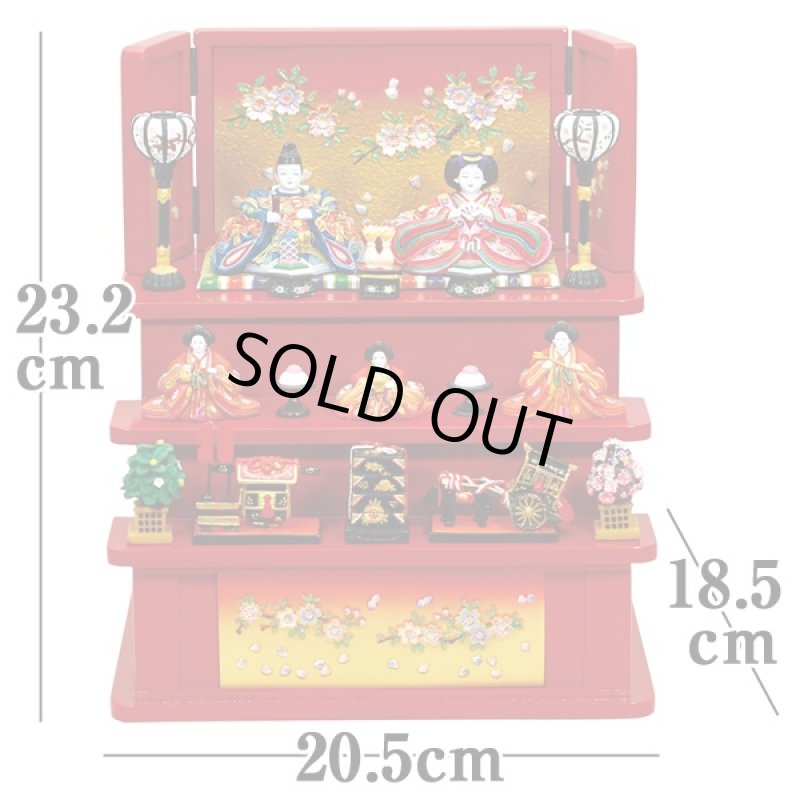画像2: 雛人形・内裏雛大和中木製三段飾り桜(赤)(送料無料,卓上ミニひな人形,陶器製,コンパクト,初節句,女の子,ギフト,プレゼント,雛祭り) (2)
