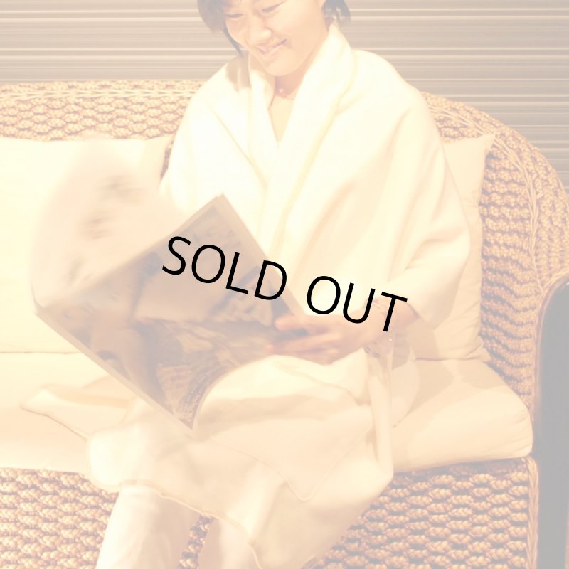 画像4: おたふくハニーショール(レディース,肩掛け,綿ふとんの老舗おたふくわた考案,ポケット付き,滑らか,暖かい,くつろぎタイム) (4)