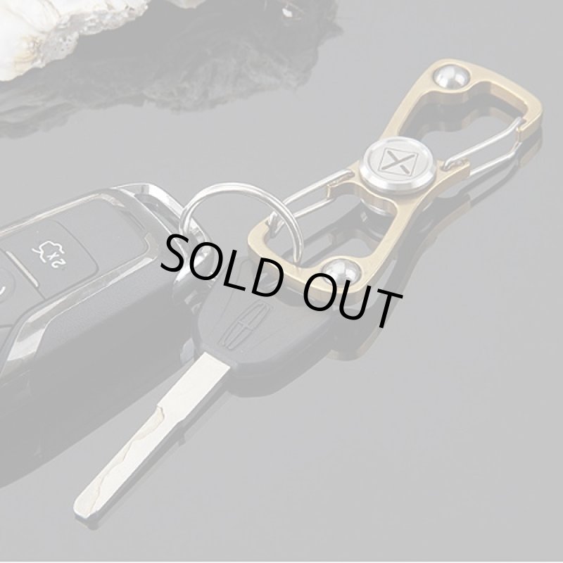 画像2: カラビナ&ハンドスピナーキーホルダー (カラビナ付き,キーチェーン付き,マルチツール,フィンガースピナー,2枚羽,栓抜き,ボトルオープナー,ループバックル) (2)