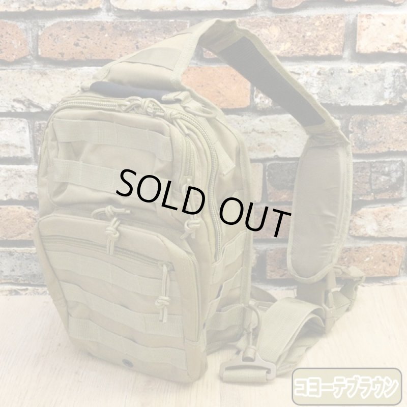 画像4: アメリカ軍偵察隊仕様ワンショルダーバッグ(メンズ,肩掛け,ミリタリー,鞄,カバン,防水加工,ナイロンキャンパス) (4)