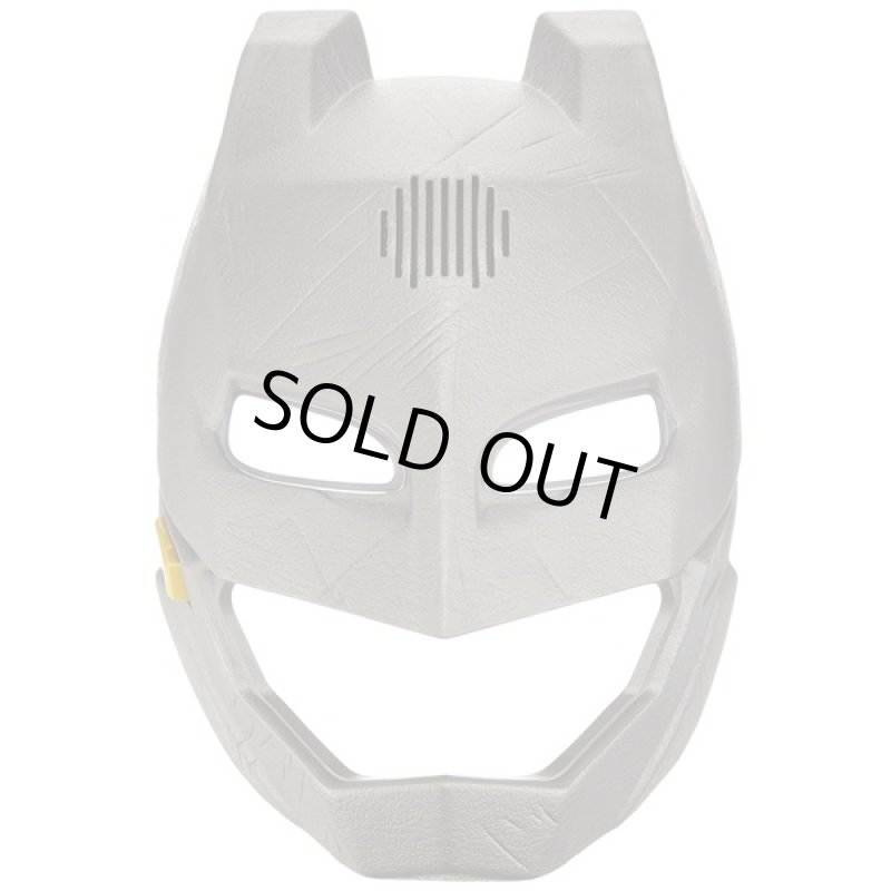 画像2: アーマードバットマンボイスチェンジャーヘルメット (BATMAN,ライトアップ,トーキングギミック,なりきり,コスプレ,マスク) (2)