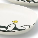 画像2: スヌーピーモノトーンペアオーバルボウル (食器,耐熱容器,SNOOPY.ギフト,母の日,贈り物,お祝い返し,レンジOK,食洗機OK) (2)