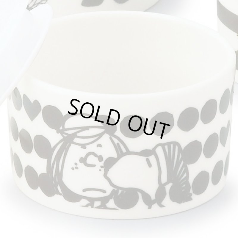 画像2: スヌーピーモノトーンレンジ4点セット (食器,耐熱容器,SNOOPY.ギフト,母の日,贈り物,お祝い返し,レンジOK,食洗機OK) (2)